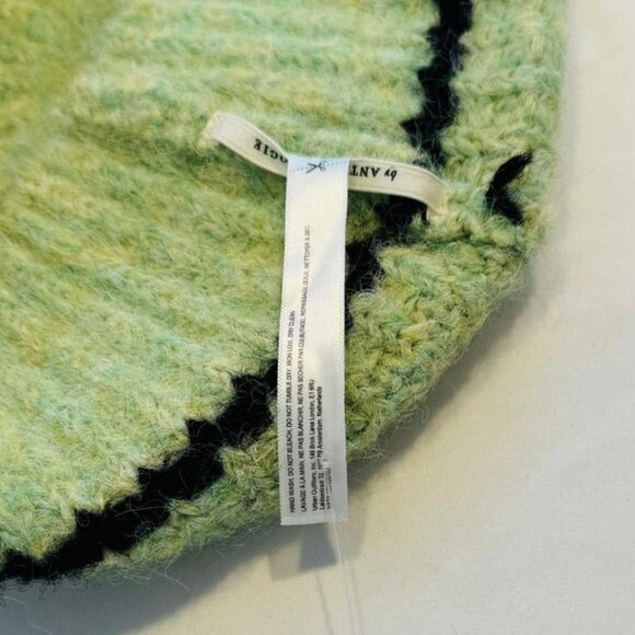 By Anthropologie Graphic Knit Beret - Picture 7 of 7